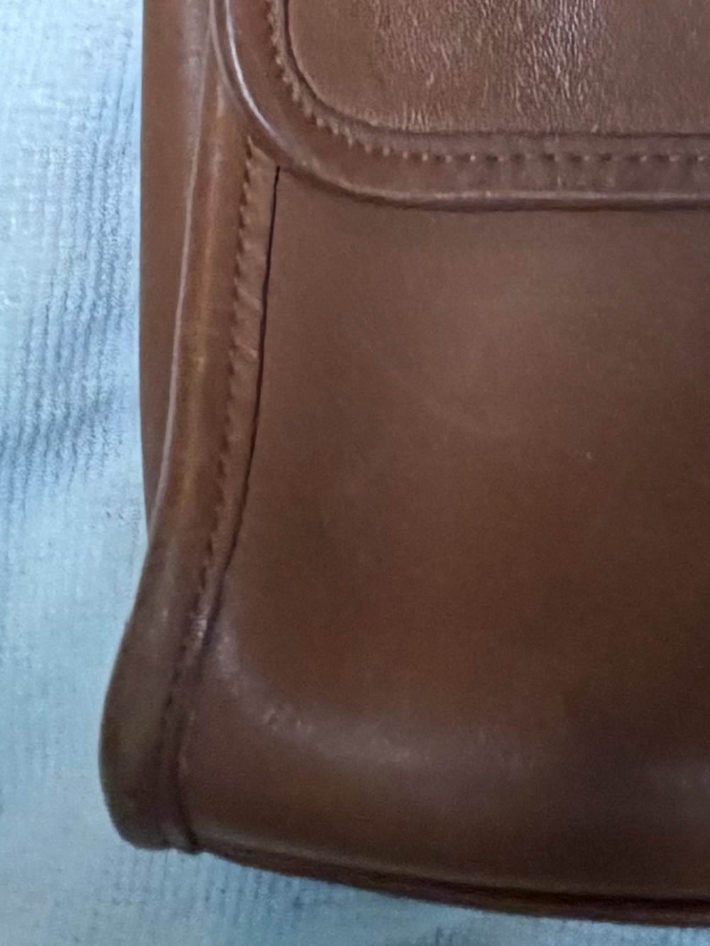 Vintage Coach shoulder bag without strap. - Picture 4 of 7